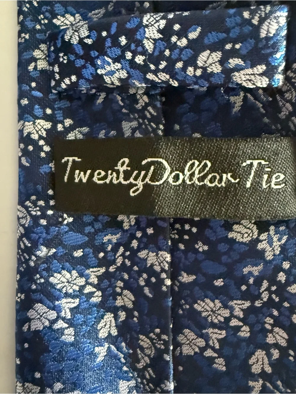 Men's Blue Floral Tie - Classic Pattern 100% Silk Handmade